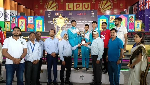 53 à¤µà¥€à¤‚ à¤•à¥‡à¤¨à¥à¤¦à¥à¤°à¥€à¤¯ à¤µà¤¿à¤¦à¥à¤¯à¤¾à¤²à¤¯ à¤¸à¤‚à¤—à¤ à¤¨ à¤°à¤¾à¤·à¥à¤Ÿà¥à¤°à¥€à¤¯ à¤–à¥‡à¤² à¤ªà¥à¤°à¤¤à¤¿à¤¯à¥‹à¤—à¤¿à¤¤à¤¾ à¤•à¤¾ à¤­à¤µà¥à¤¯ à¤¸à¤®à¤¾à¤ªà¤¨: 1100 à¤–à¤¿à¤²à¤¾à¤¡à¤¼à¤¿à¤¯à¥‹à¤‚ à¤¨à¥‡ à¤¦à¤¿à¤–à¤¾à¤¯à¤¾ à¤¦à¤®à¤–à¤®