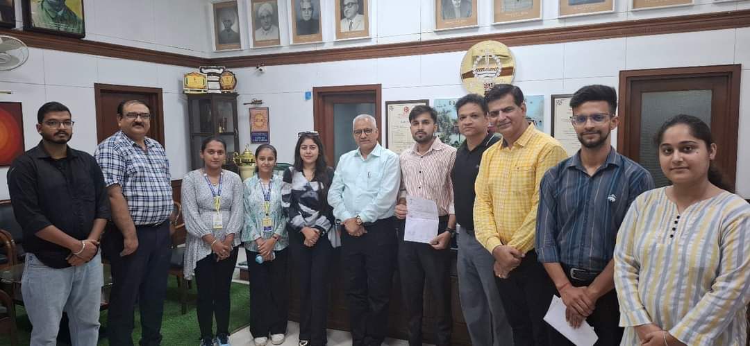 à¤¡à¥€à¤à¤µà¥€ à¤•à¥‰à¤²à¥‡à¤œ à¤œà¤¾à¤²à¤‚à¤§à¤° à¤•à¥‡ à¤›à¤¾à¤¤à¥à¤°à¥‹à¤‚ à¤¨à¥‡ à¤¶à¥€à¤°à¥à¤· à¤¸à¥à¤¤à¤°à¥€à¤¯ à¤•à¤‚à¤ªà¤¨à¤¿à¤¯à¥‹à¤‚ à¤®à¥‡à¤‚ à¤ªà¥à¤²à¥‡à¤¸à¤®à¥‡à¤‚à¤Ÿ à¤¹à¤¾à¤¸à¤¿à¤² à¤•à¥€