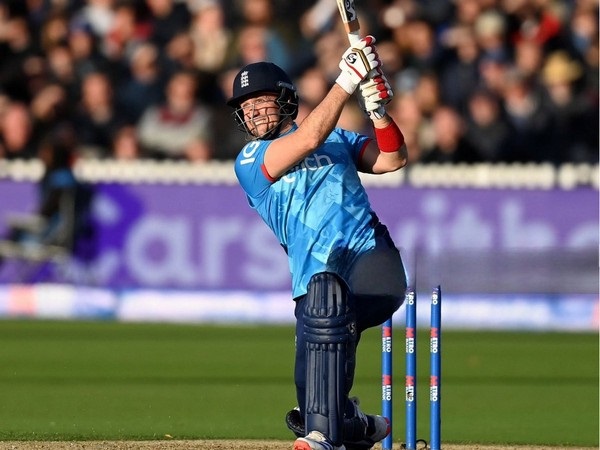 Livingstone brilliant innings helped england beat australia by 186 runs