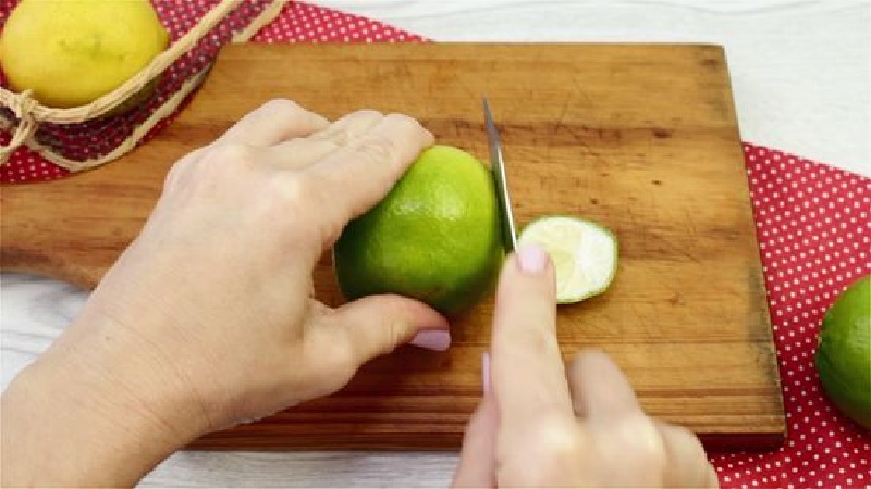 5 ways to use lemon peels in food and know their health benefits
