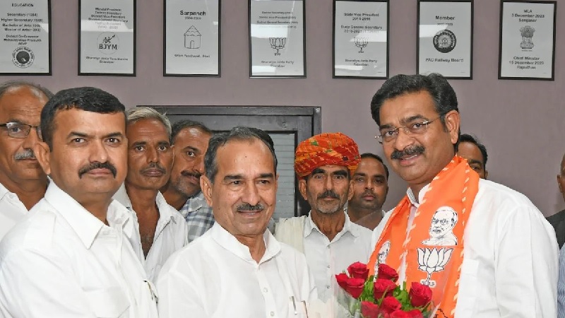 Before rajasthan by-election, former congress leader of khinvsar, durg singh chauhan joined bjp