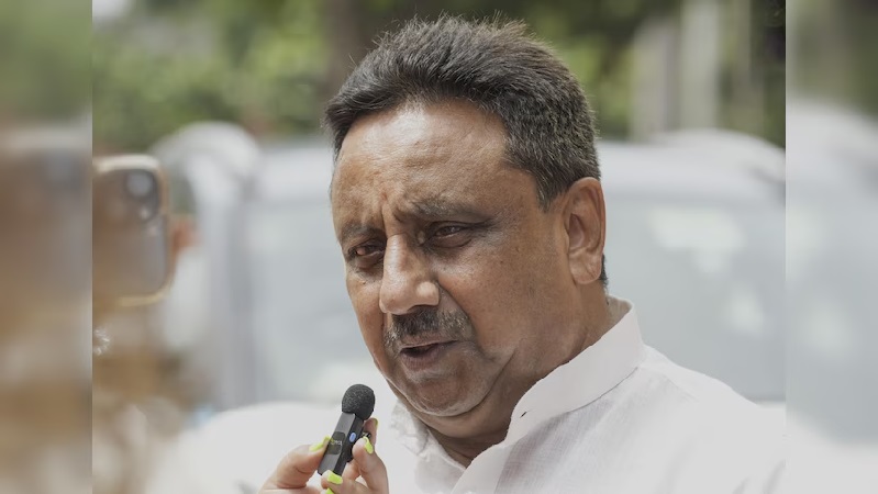 BJP MP raises questions on the steps taken by AAP government on rising pollution in delhi