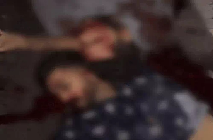 Two friends died when the bike collided with a divider in ludhiana