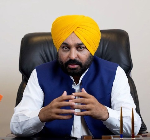 Chief minister mann requests farmer unions not to block roads during agitation