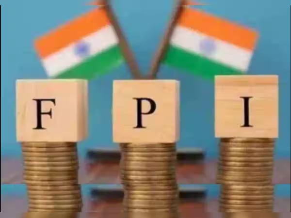 Massive foreign withdrawal of rs 94,000 crore from indian stock market in october 2024