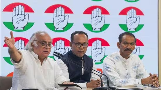 Congress targets prime minister modi, demands resignation of home minister amit shah