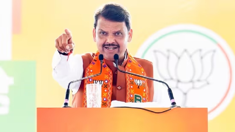 Devendra fadnavis wins from nagpur south west, mahayuti hold gets stronger