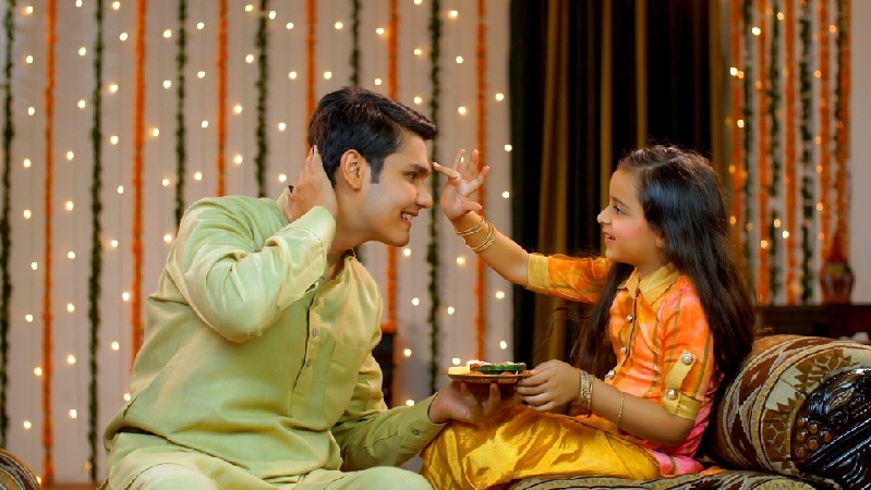 Know the history of bhai dooj festival, its beginning and the importance of the precious relationship between brother and sister