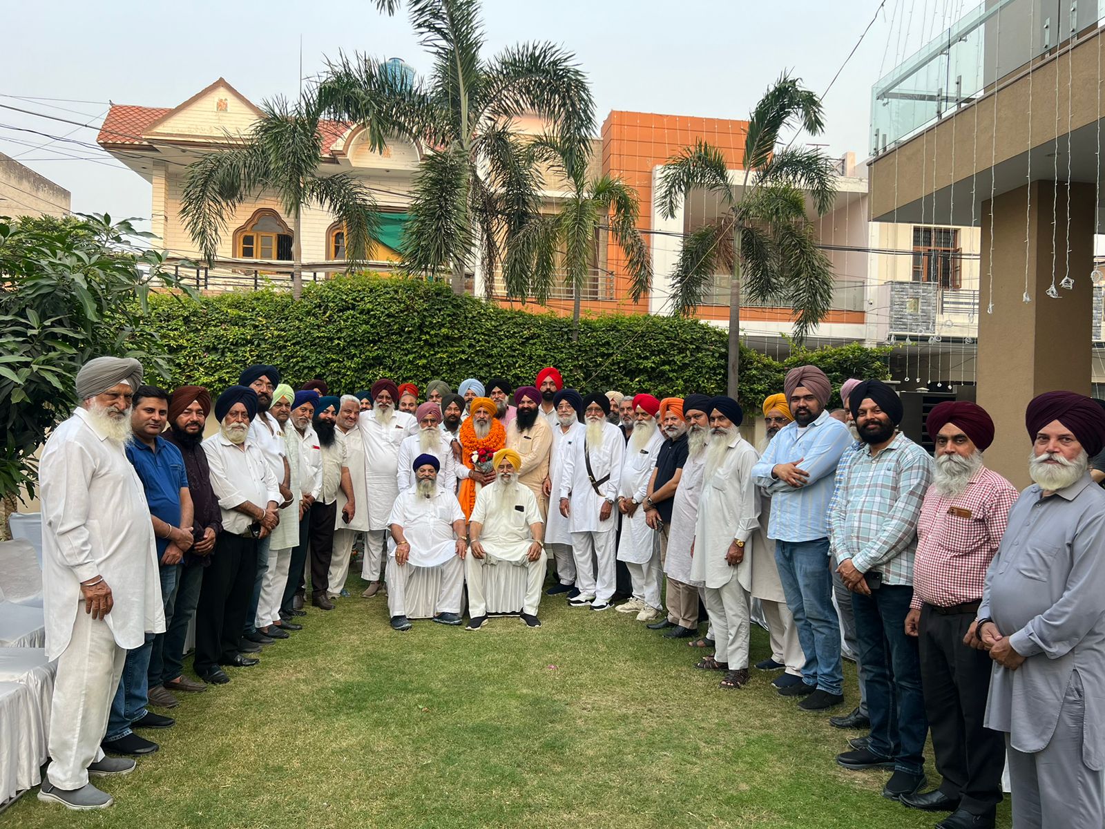 à¨œà¨¥à©‡à¨¦à¨¾à¨° à¨•à©à¨²à¨µà©°à¨¤ à¨¸à¨¿à©°à¨˜ à¨®à©°à¨¨à¨£ à¨¨à©‚à©° à¨•à©€à¨¤à¨¾ à¨¸à¨¨à¨®à¨¾à¨¨à¨¤