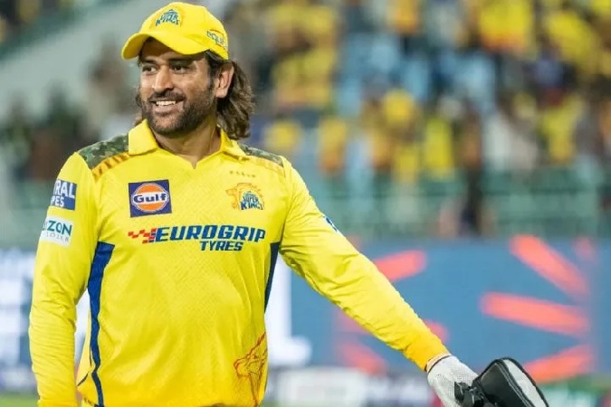 CSK smart retention strategy, Dhoni's retention at a low price and ex-india star funny jibe on the new rules