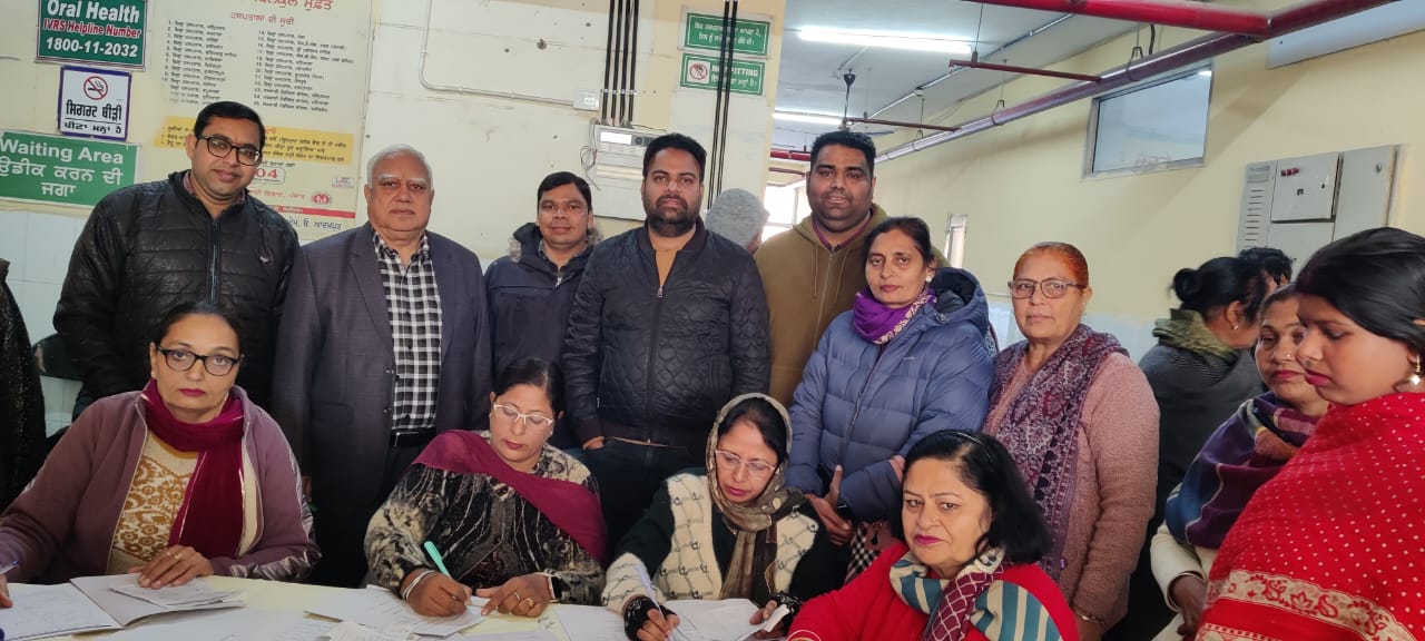 à¤¬à¤¢à¤¼à¤¤à¥€ à¤œà¤¨à¤¸à¤‚à¤–à¥à¤¯à¤¾ à¤ªà¤° à¤¨à¤¿à¤¯à¤‚à¤¤à¥à¤°à¤£ à¤”à¤° à¤ªà¤°à¤¿à¤µà¤¾à¤° à¤¨à¤¿à¤¯à¥‹à¤œà¤¨ à¤®à¥‡à¤‚ à¤ªà¥à¤°à¥à¤·à¥‹à¤‚ à¤•à¥€ à¤­à¤¾à¤—à¥€à¤¦à¤¾à¤°à¥€ à¤¬à¤¢à¤¼à¤¾à¤¨à¥‡ à¤•à¥‡ à¤²à¤¿à¤ à¤¸à¥à¤µà¤¾à¤¸à¥à¤¥à¥à¤¯ à¤µà¤¿à¤­à¤¾à¤— à¤¨à¥‡ à¤à¤¨à¤à¤¸à¤µà¥€ à¤ªà¤–à¤µà¤¾à¤¡à¤¼à¤¾ à¤•à¥‡ à¤¤à¤¹à¤¤ à¤•à¥ˆà¤‚à¤ª à¤•à¤¾ à¤†à¤¯à¥‹à¤œà¤¨ à¤•à¤¿à¤¯à¤¾