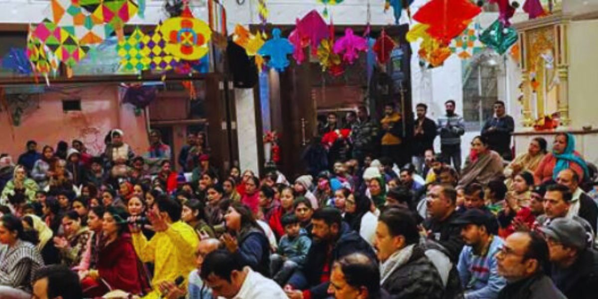 Devotional Bhajan Event at Sri Balaji Dham Highlights the Importance of Charity