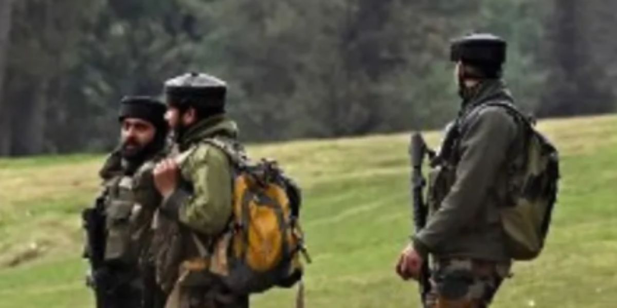 Pahalgam Attack Fallout: Pakistan Violates Ceasefire, India Names 14 Active Terrorists in Kashmir