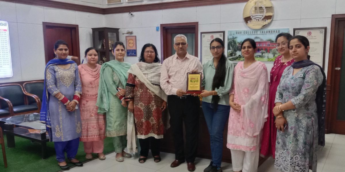 Navleen Kaur of DAV College Jalandhar Tops GNDU Exams with 9.08 CGPA