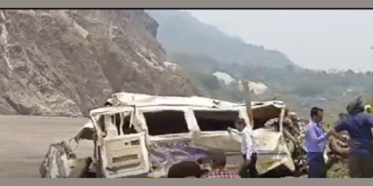 Major Tragedy in Rudraprayag: Bus Falls into Alaknanda River, 1 Dead, 10 Missing