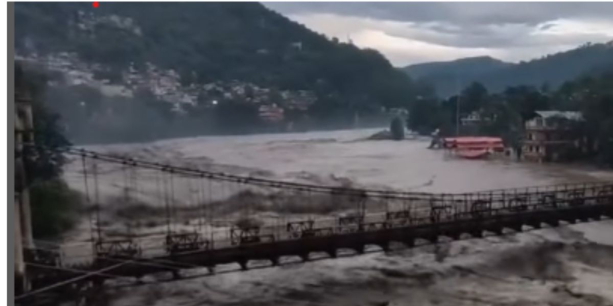 Beas River Overflow Raises Flash Flood Risk in Himachal After Torrential Rain