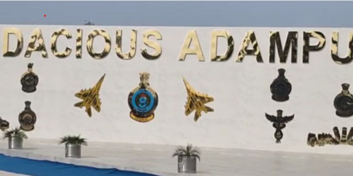 Operation Sindoor Victory Rally: Air Force Warriors Welcomed at Adampur Airbase with Symbolic MiG-29 Shield
