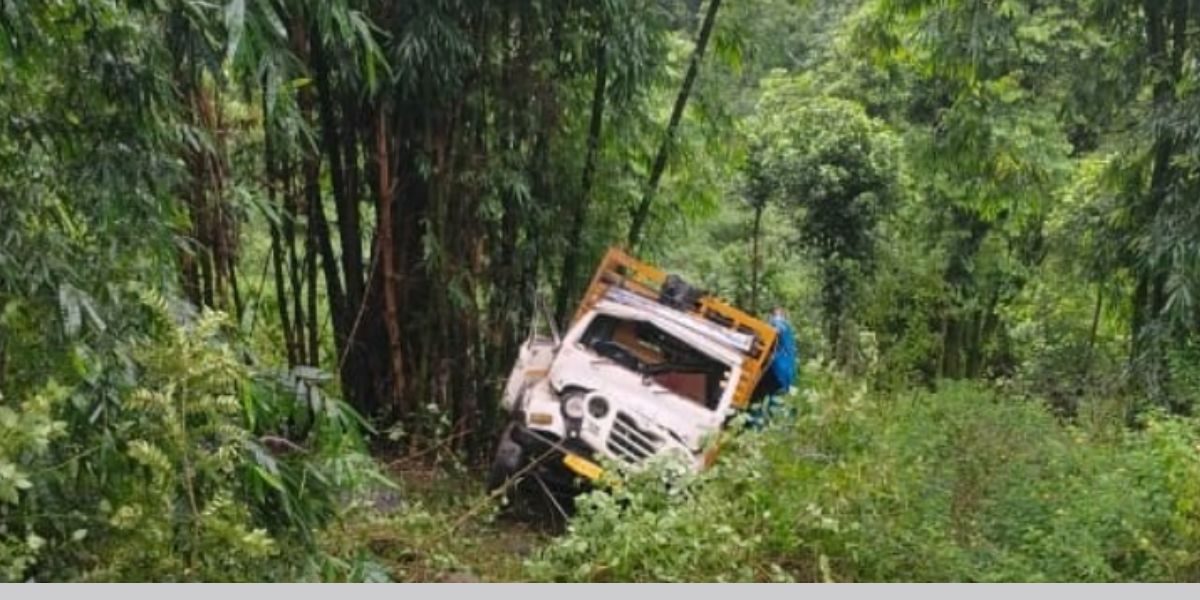 Kangra road accident: 4 Punjab pilgrims dead, 23 injured on way to Chamunda Temple