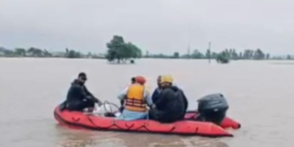 Beas River flood relief: Administration delivers ration to affected villages in Sultanpur Lodhi