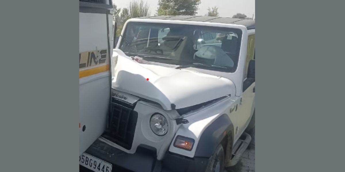 Shiromani Akali Dal chief Sukhbir Singh Badalâ€™s convoy met with an accident near Ajnala while heading to flood-affected areas