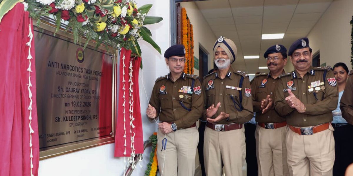 à¤œà¤¾à¤²à¤‚à¤§à¤° à¤®à¥‡à¤‚ DGP à¤—à¥Œà¤°à¤µ à¤¯à¤¾à¤¦à¤µ à¤•à¤¾ à¤¬à¤¡à¤¼à¤¾ à¤à¤•à¥à¤¶à¤¨: à¤¡à¥à¤°à¤—à¥à¤¸ à¤”à¤° à¤—à¥ˆà¤‚à¤—à¤¸à¥à¤Ÿà¤°à¥‹à¤‚ à¤•à¥‡ à¤¸à¤«à¤¾à¤ à¤•à¥‡ à¤²à¤¿à¤ à¤¹à¤¾à¤ˆ-à¤Ÿà¥‡à¤• ANTF à¤¸à¥‡à¤‚à¤Ÿà¤° à¤•à¤¾ à¤‰à¤¦à¥à¤˜à¤¾à¤Ÿà¤¨