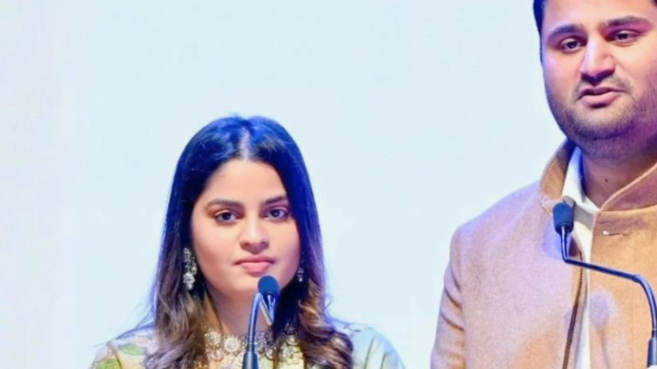 à¤œà¥€à¤¤ à¤”à¤° à¤¦à¥€à¤µà¤¾ à¤…à¤¦à¤¾à¤£à¥€ à¤¨à¥‡ à¤…à¤¨à¥‹à¤–à¥‡ à¤…à¤‚à¤¦à¤¾à¤œ à¤®à¥‡à¤‚ à¤®à¤¨à¤¾à¤ˆ à¤¶à¤¾à¤¦à¥€ à¤•à¥€ à¤ªà¤¹à¤²à¥€ à¤¸à¤¾à¤²à¤—à¤¿à¤°à¤¹; 500 à¤¦à¤¿à¤µà¥à¤¯à¤¾à¤‚à¤— à¤®à¤¹à¤¿à¤²à¤¾à¤“à¤‚ à¤•à¥‹ à¤¦à¤¿à¤¯à¤¾ à¤­à¤µà¤¿à¤·à¥à¤¯ à¤•à¤¾ à¤¤à¥‹à¤¹à¤«à¤¾
