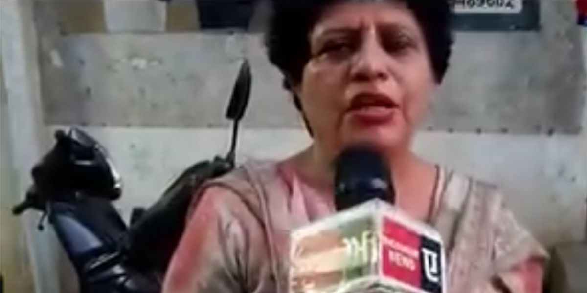 à¤œà¤¾à¤²à¤‚à¤§à¤° à¤®à¥‡à¤‚ à¤•à¥‰à¤²à¥‡à¤œ à¤…à¤§à¥à¤¯à¤¾à¤ªà¤¿à¤•à¤¾ à¤¸à¥‡ à¤ªà¤°à¥à¤¸ à¤›à¥€à¤¨à¤•à¤° à¤«à¤°à¤¾à¤° à¤¹à¥à¤ à¤¬à¤¾à¤‡à¤• à¤¸à¤µà¤¾à¤°