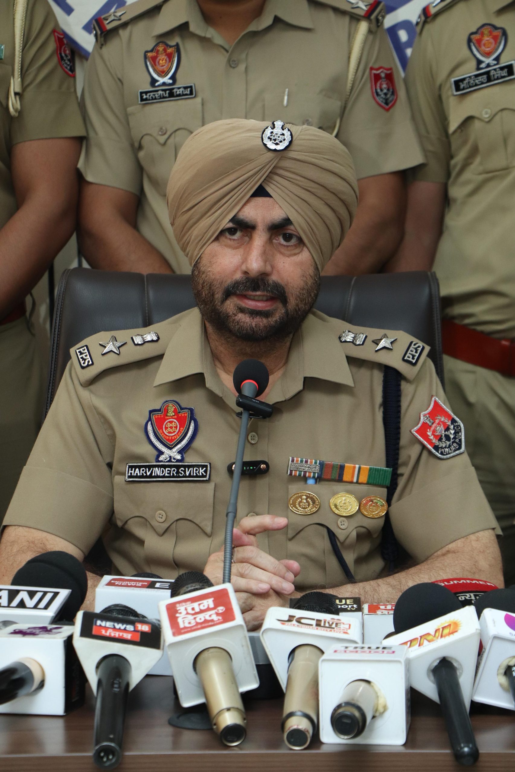 à¤œà¤¾à¤²à¤‚à¤§à¤° à¤†à¤¬à¤•à¤¾à¤°à¥€ à¤®à¤¾à¤®à¤²à¥‡ à¤®à¥‡à¤‚ CCTV à¤µà¥€à¤¡à¤¿à¤¯à¥‹ à¤¸à¥‡ à¤‰à¤ à¥‡ à¤¸à¤µà¤¾à¤², à¤ªà¥à¤²à¤¿à¤¸ à¤…à¤§à¤¿à¤•à¤¾à¤°à¤¿à¤¯à¥‹à¤‚ à¤ªà¤° à¤œà¤¾à¤‚à¤š à¤¶à¥à¤°à¥‚