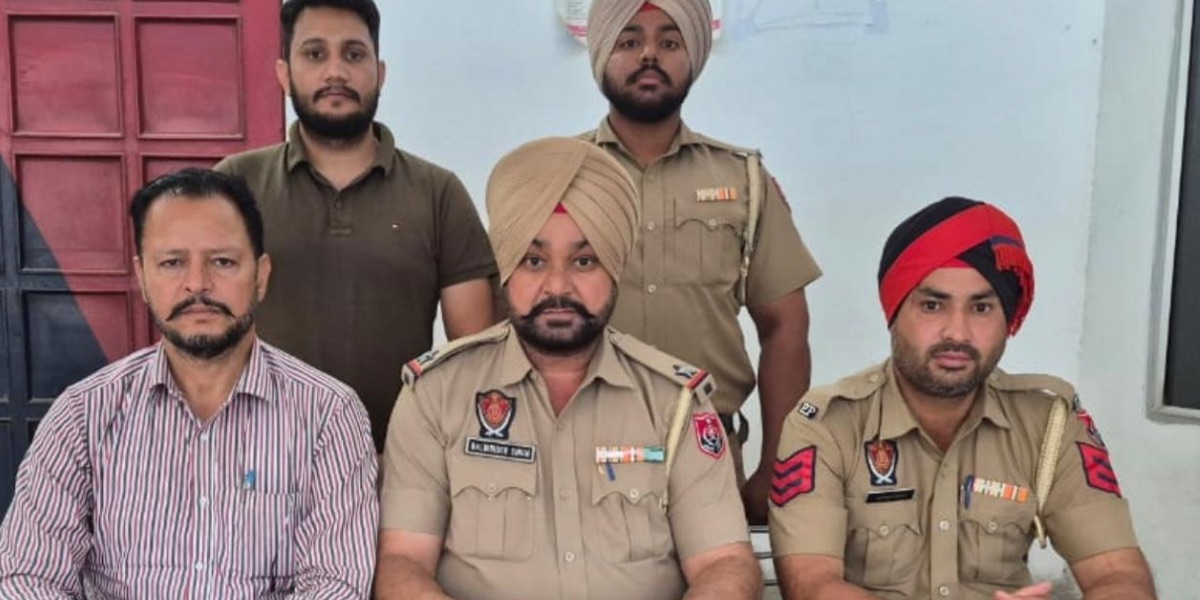 à¤¸à¥€.à¤†à¤ˆ.à¤ à¤¸à¥à¤Ÿà¤¾à¤« à¤œà¤¾à¤²à¤‚à¤§à¤° à¤—à¥à¤°à¤¾à¤®à¥€à¤£ à¤¦à¥à¤µà¤¾à¤°à¤¾ 02 à¤¨à¤¶à¤¾ à¤¤à¤¸à¥à¤•à¤° à¤—à¤¿à¤°à¤«à¥à¤¤à¤¾à¤° - 131 à¤—à¥à¤°à¤¾à¤® à¤¹à¥‡à¤°à¥‹à¤‡à¤¨ à¤¬à¤°à¤¾à¤®à¤¦